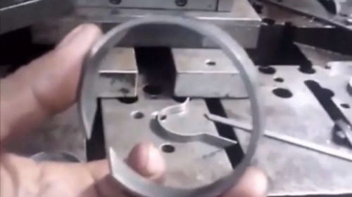 沖壓模具一步卷圓結構,實用才是硬道理,網友 真香